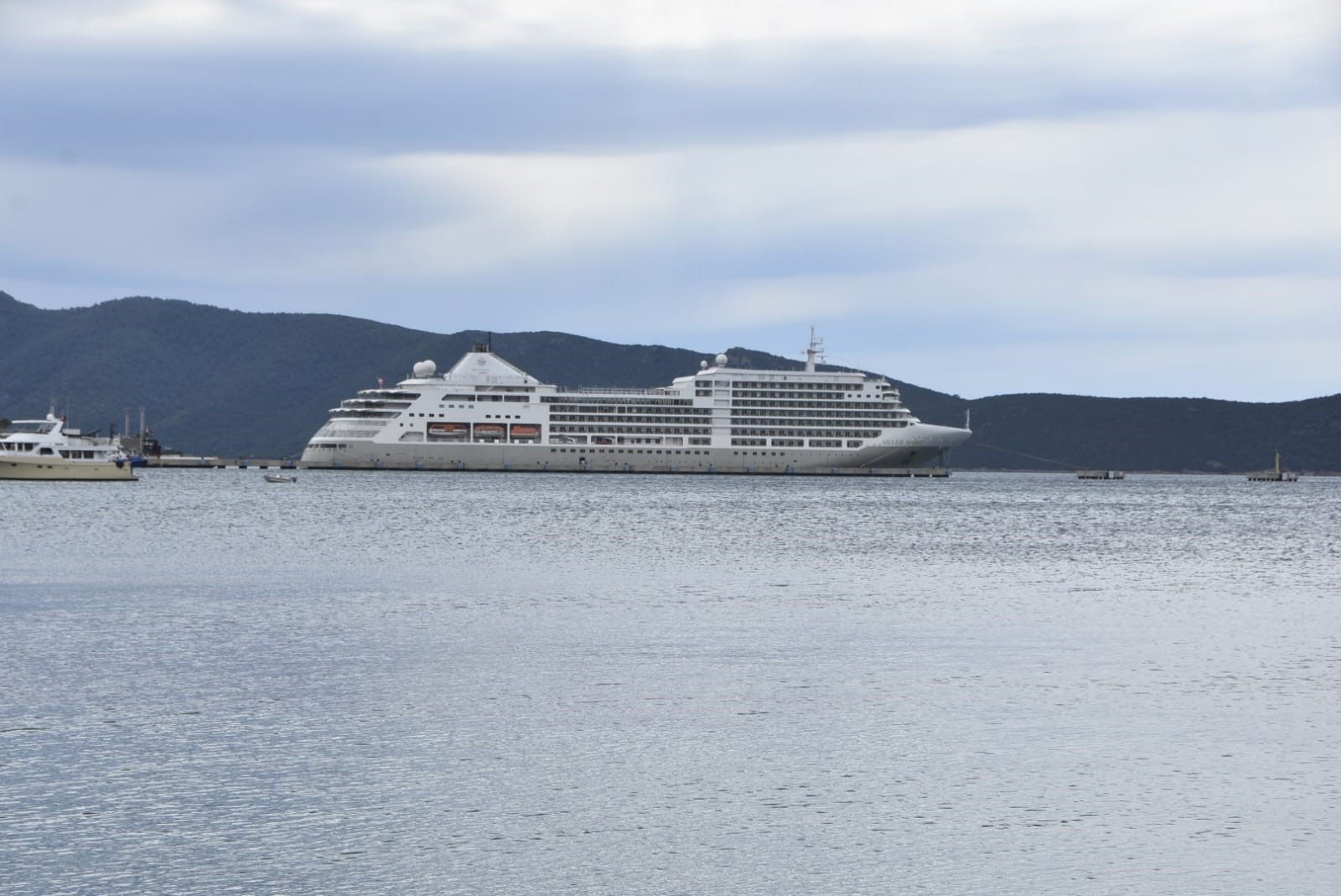 Bodrum'a sezonun ilk gemisi geldi