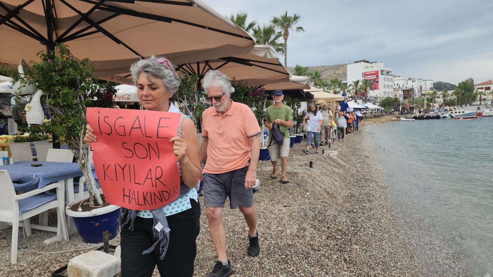 Bodrum’da kıyı işgali eyleminde sahilde yürüyecek yer bulamadılar