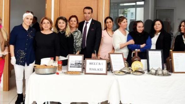 350 SELÇUKLU ESERİ SERGİDE