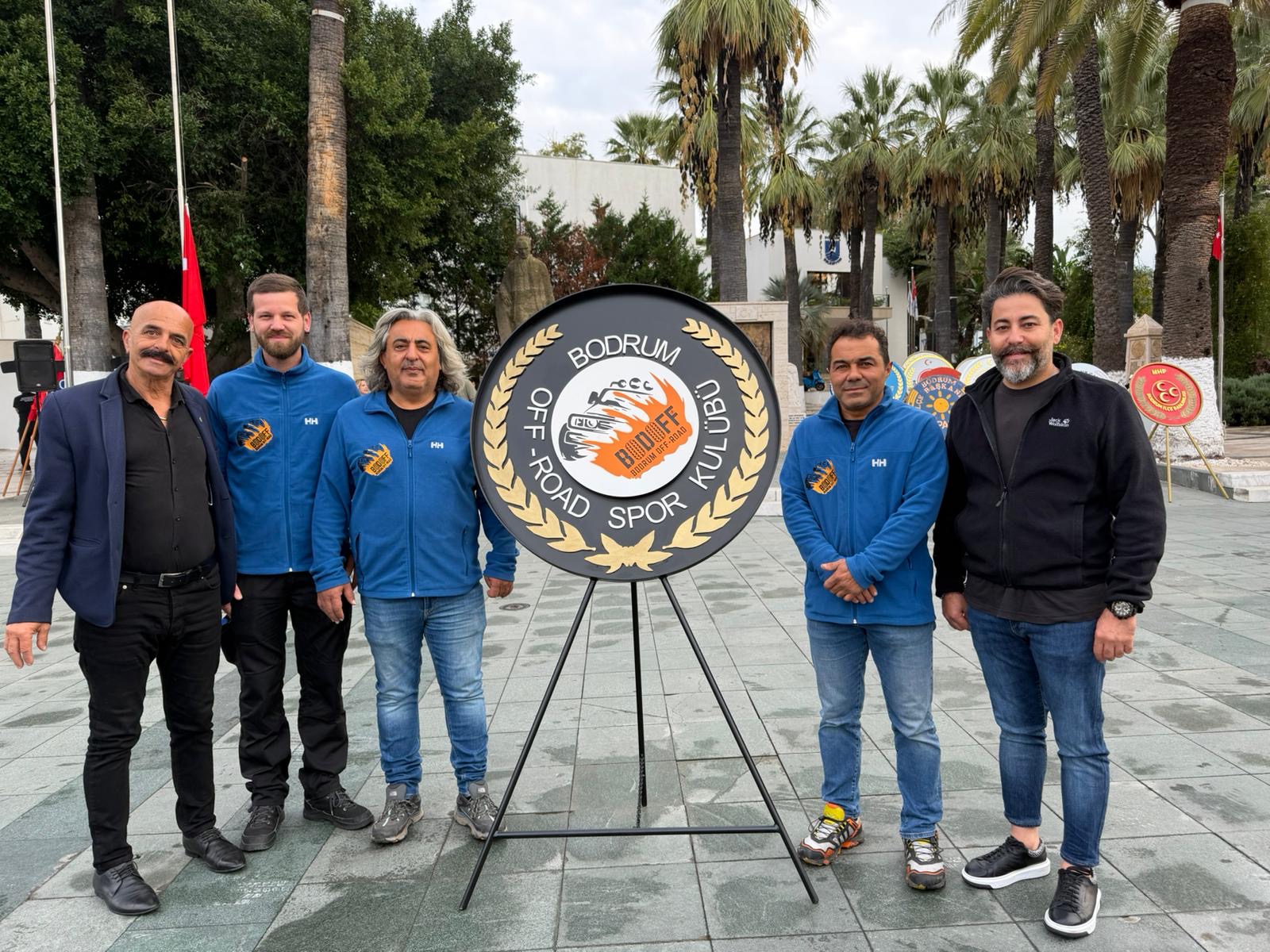 Bodrum Off-Road Spor Kulübü, 10 Kasım’da Atatürk Anıtına çelenk sundu 