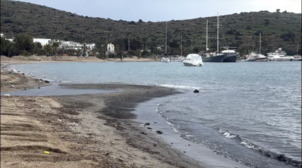 Bodrum’da korkutan görüntü. Deniz çekildi