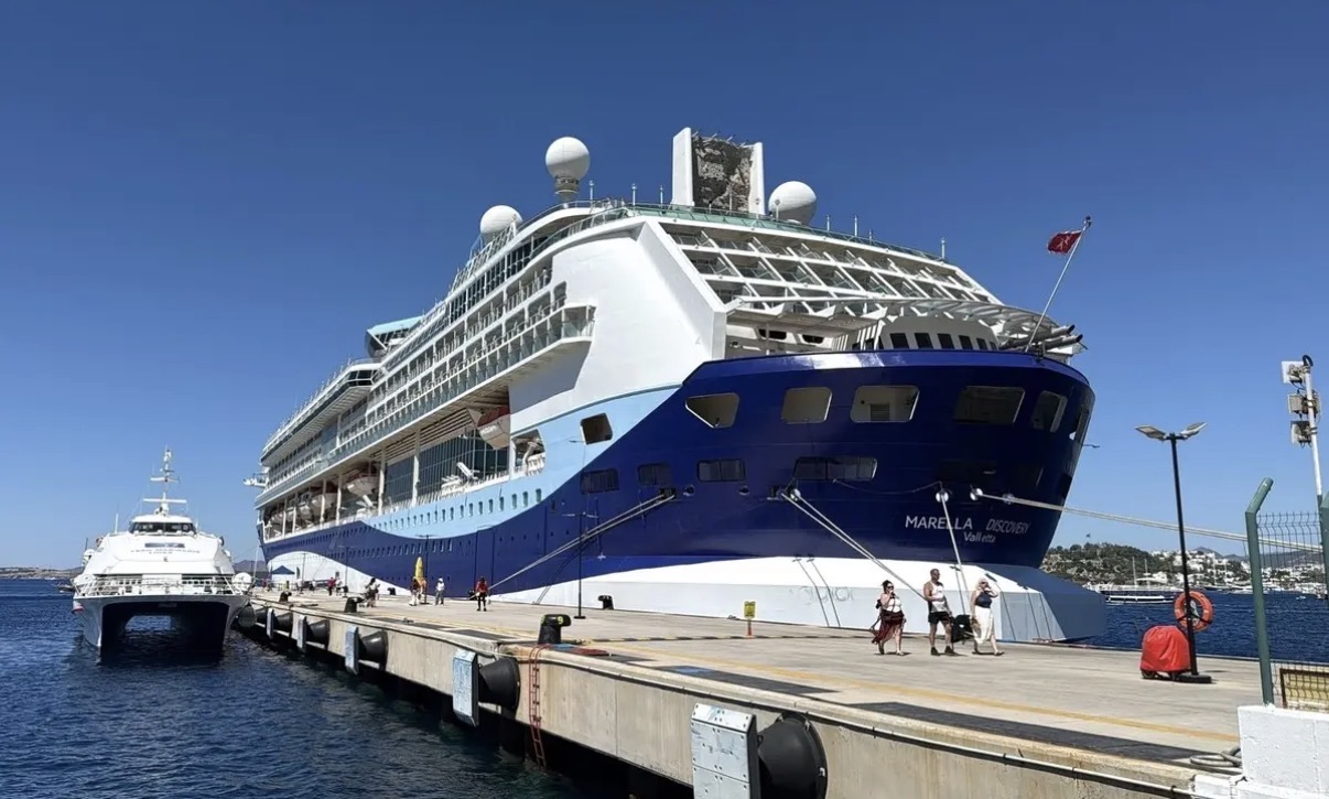 Bodrum’da Kruvaziyer Hareketliliği: 1819 Turist İlçeye Geldi