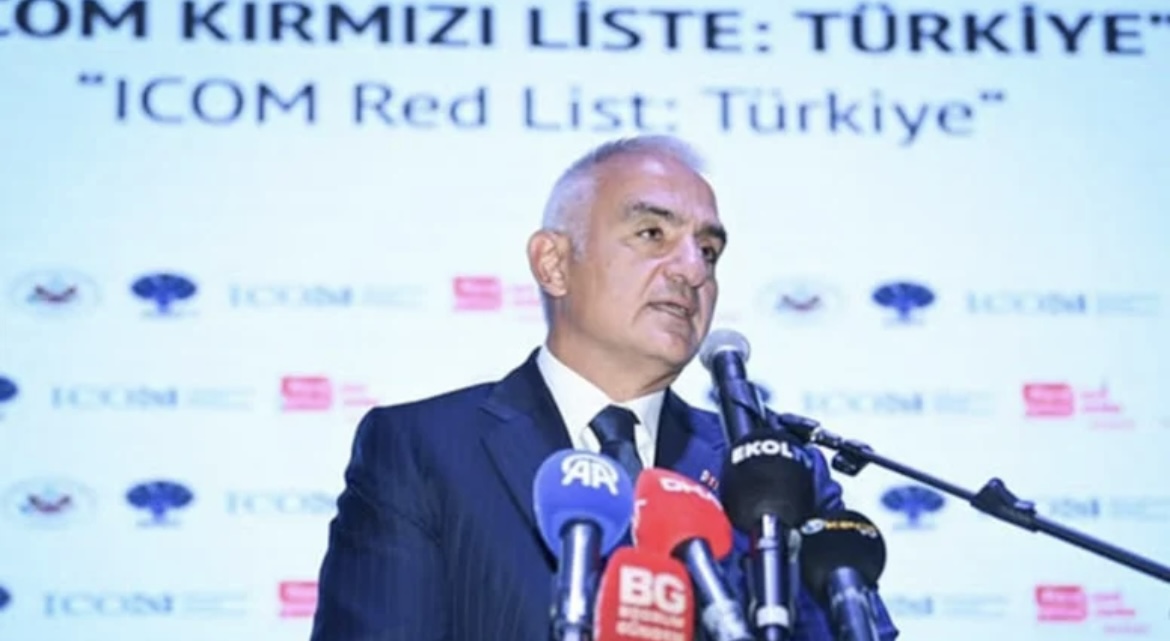 Bakan Ersoy: Son sekiz yılda 9 bin kültür varlığı geri iade edildi