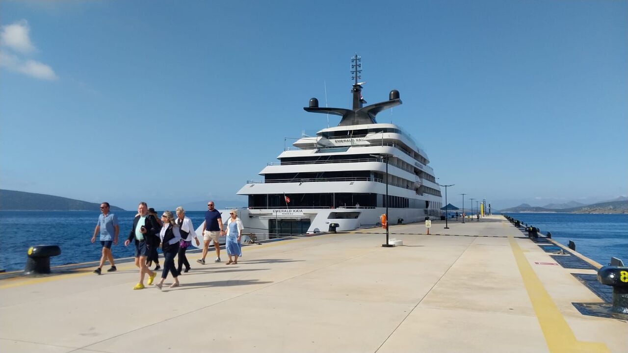 Butik otel gemisi Emerald Kaia, 87 yolcusuyla Bodrum’da