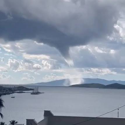 Muğla İçin Kuvvetli Sağanak ve Hortum Uyarısı