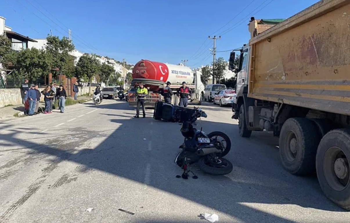 Bodrum'da motosikletlerin çarpıştığı kazada 1 kişi hayatını kaybetti