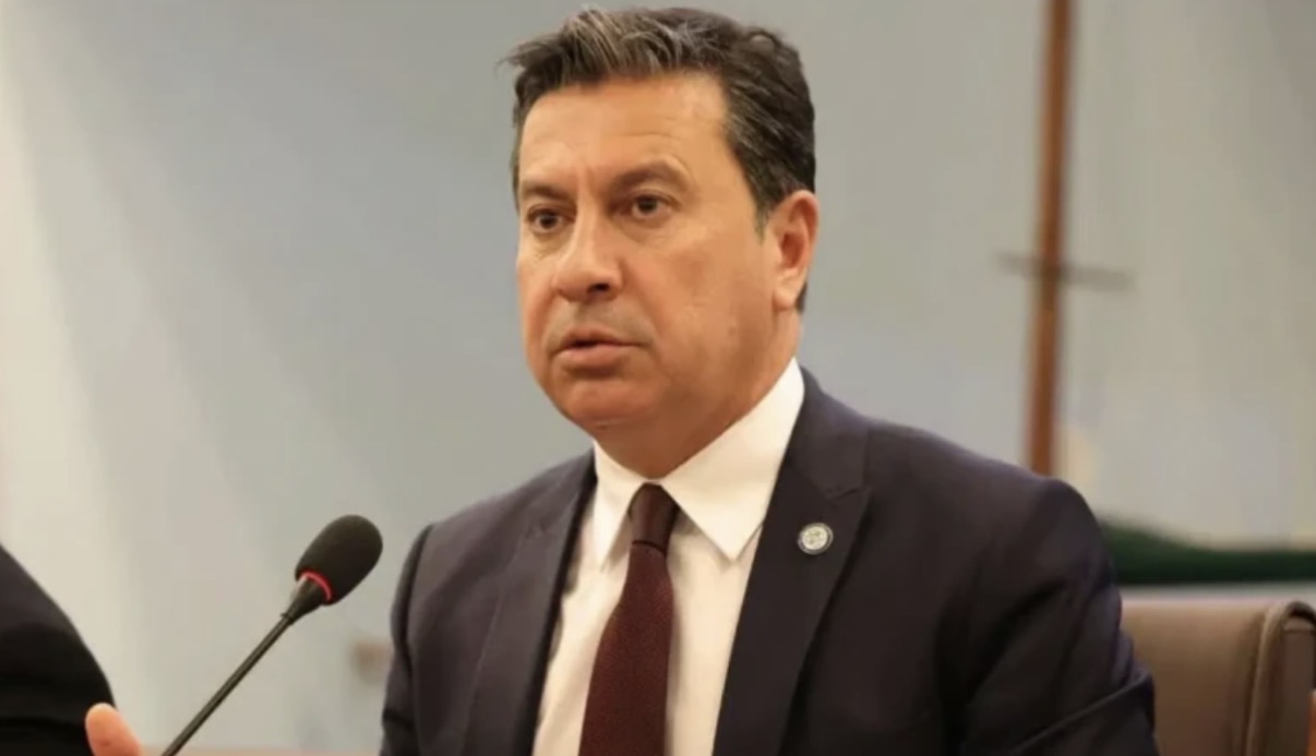 Muğla Büyükşehir Belediye Başkanı Ahmet Aras CHP’den istifa etti