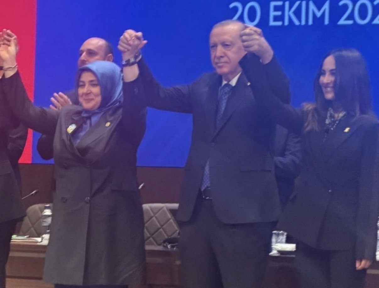 SON DAKİKA! Bodrum Belediye Meclis Üyesi Asuman Gülsoy AK Parti’ye Geçti