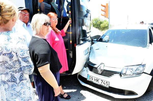 ALMANYA’DAN GELDİLER, KAZA GEÇİRDİLER