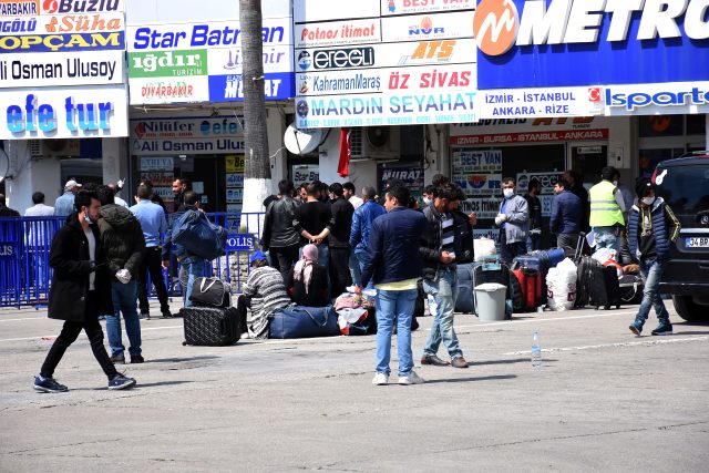 BODRUM'DAKİ İŞÇİLER ÖZEL SEFERLERLE MEMLEKETLERİNE DÖNÜYOR