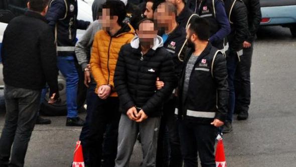 İNSAN TACİRLERİ TUTUKLANDI