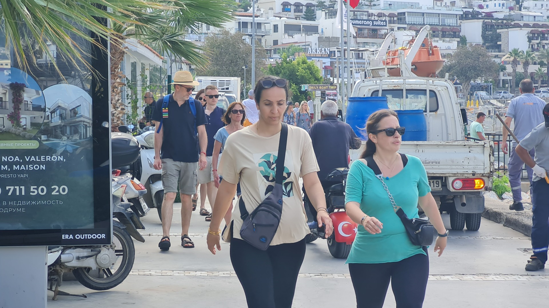 İki kruvaziyer ile Bodrum'a 1982 yolcu geldi