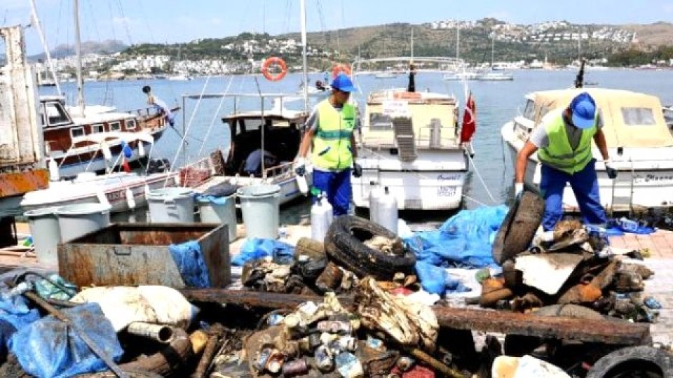 Denize En Çok Mavi Yakışır