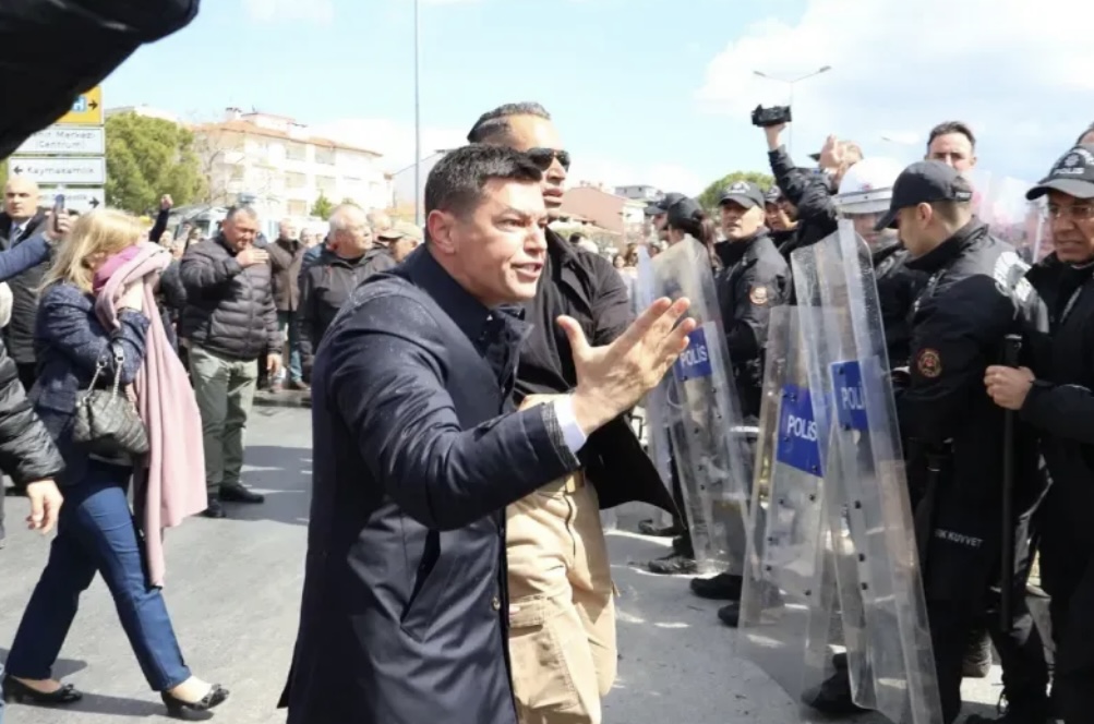 Muğla'da İmamoğlu'nun gözaltına alınmasına karşı protesto: 5 kişi gözaltına alındı