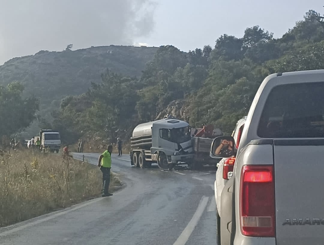 Ortakent Yalıkavak Yolunda trafik tamamen durdu 