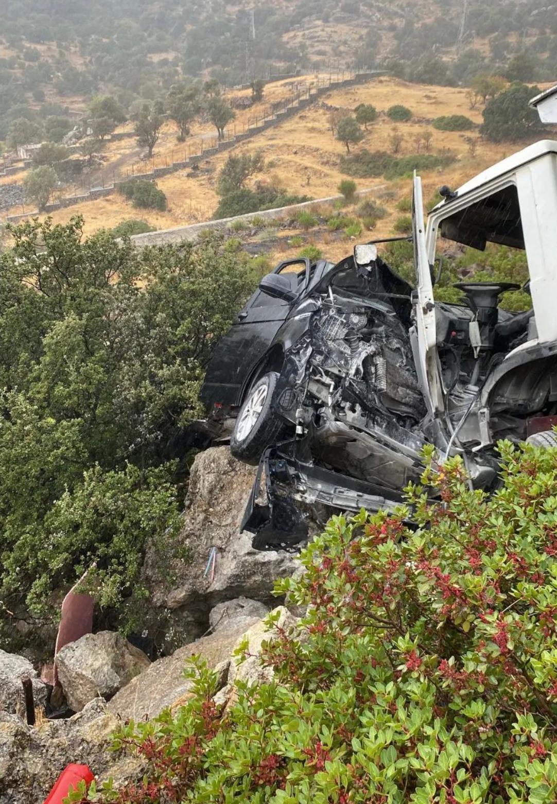 Bodrum'da kaza geçiren sanatçı İbrahim Tatlıses sıkıştığı araçtan çıkarıldı… 