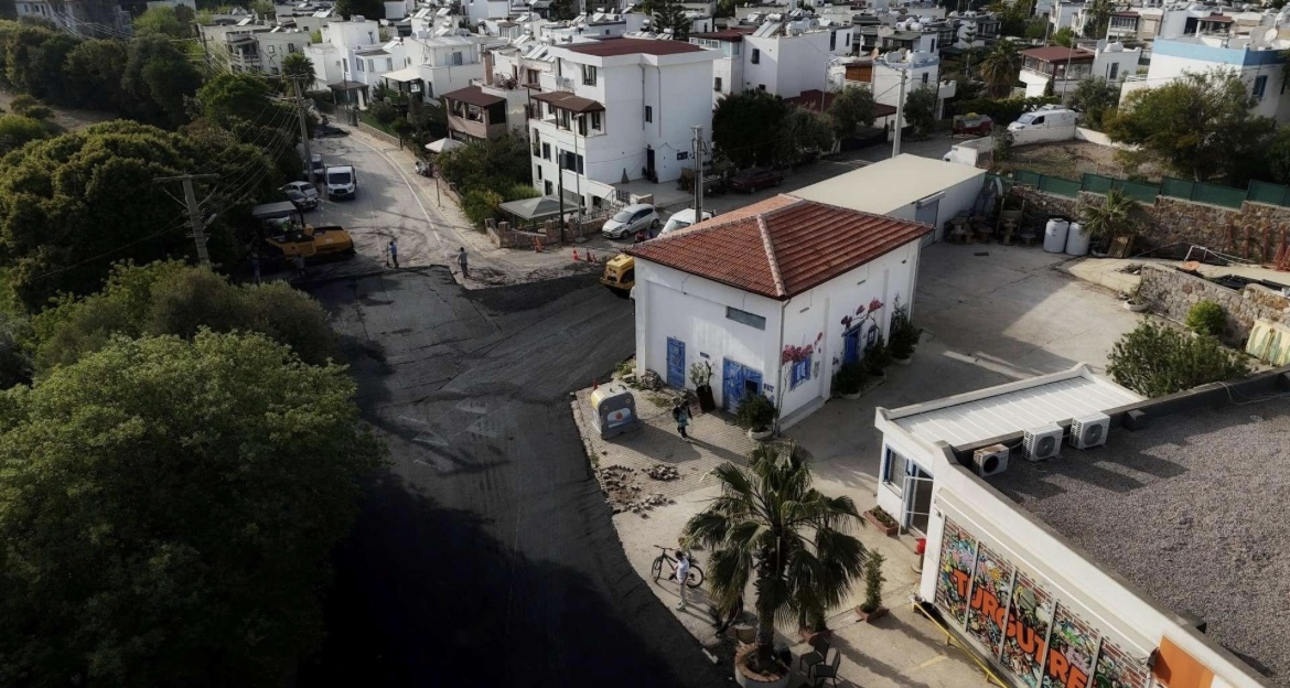Bodrum genelinde asfalt çalışmaları devam ediyor 