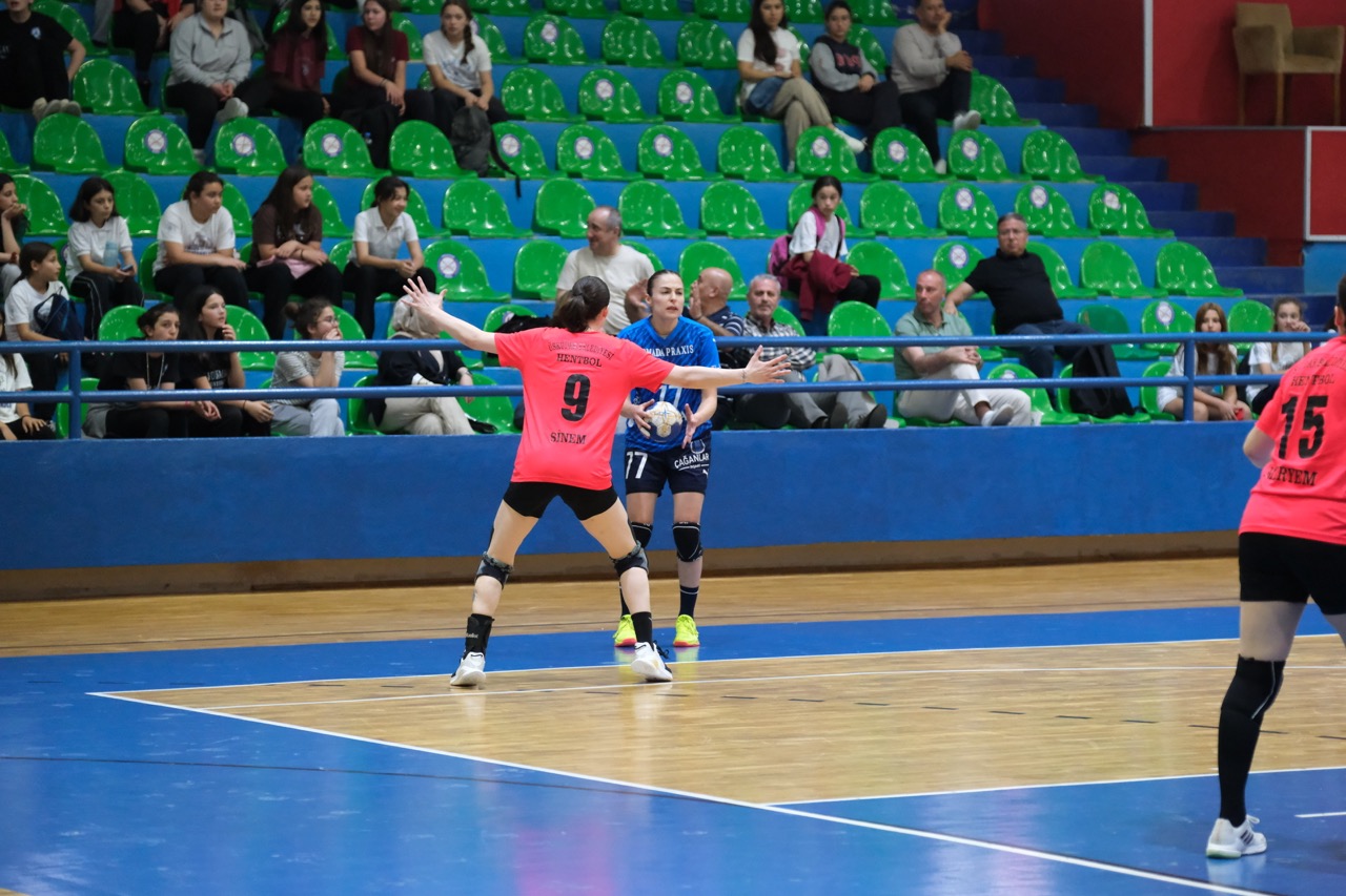 Yalıkavakspor Finalde: Namağlup Lider, Üsküdar’ı İki Maçta Eledi 