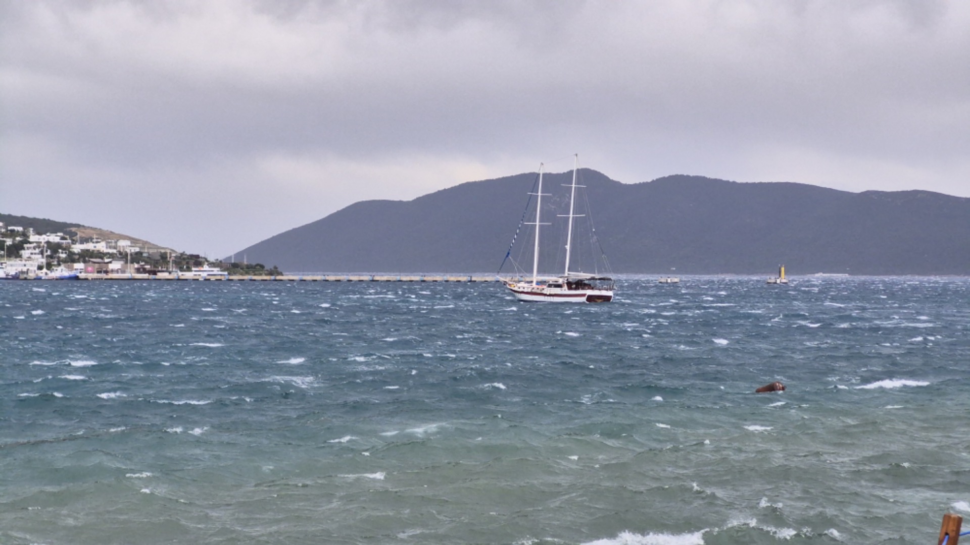 Bodrum’da fırtına etkili oldu
