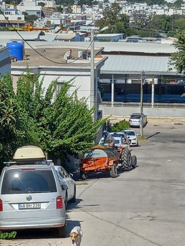 Bahçelievler Sarnıç Caddesi’nde 15 Gündür Su Yok: Mahalle Halkı İsyanda