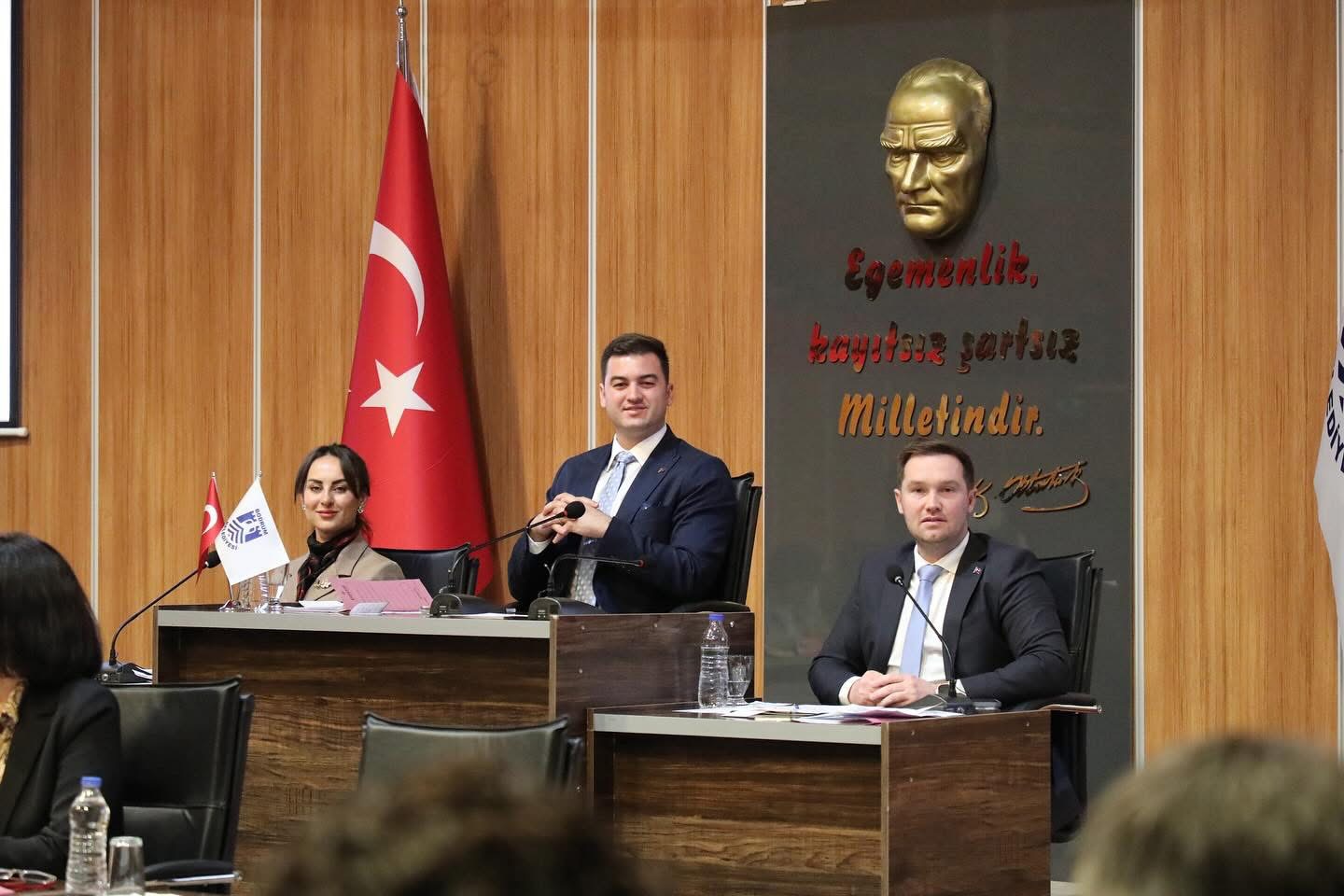 Başkan Mandalinci: Sahil güvenlik limanı için farklı yer önerilerimiz var