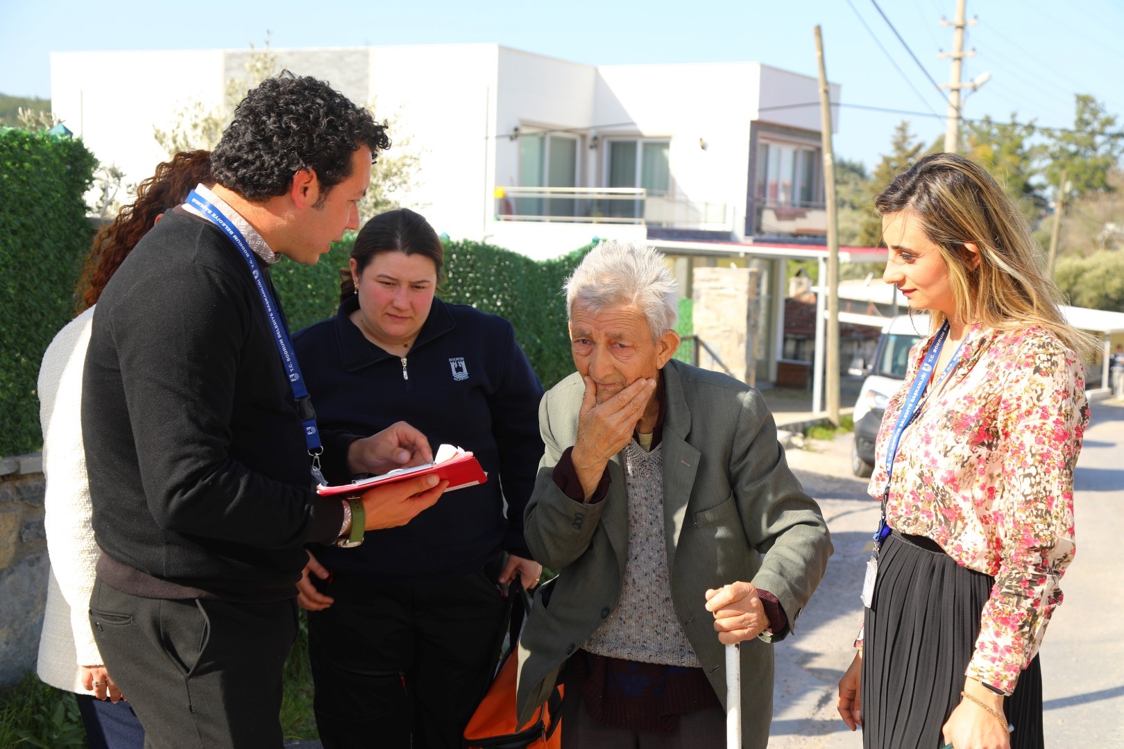 Bodrum Belediyesi yaşlıları unutmadı