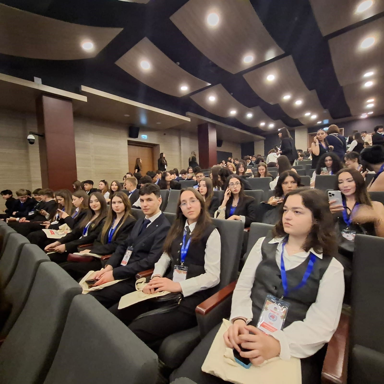 Öğrencilerin yasa teklifi oy birliğiyle kabul edildi