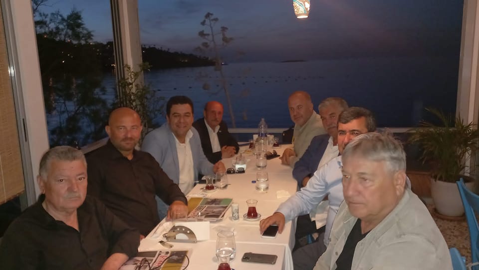 BARIŞ VE HOŞGÖRÜ ÖRNEĞİ… BODRUM SİYASETİ İFTARDA BİR ARAYA GELDİ 