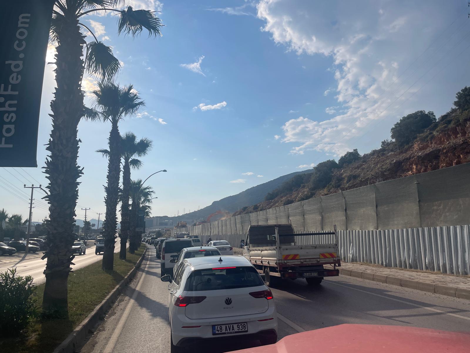 Bodrum’un tek anayoluna bir yük daha: Liman Başkanlığı da aynı hatta! 