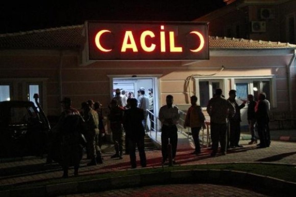 Yolcu otobüsü devrildi! Onlarca yaralı!