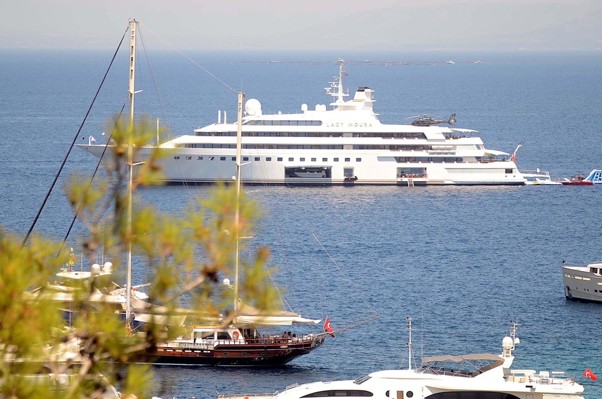 Acun Ilıcalı'nın yemek yediği Meksikalı milyarder 125 milyon dolarlık yatıyla Bodrum'da