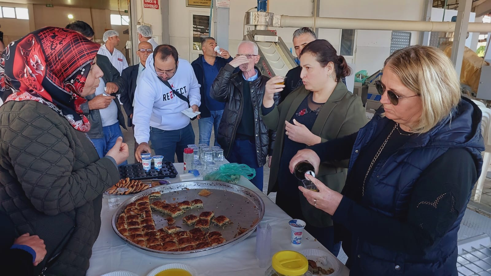 Karamanlı üreticiler Milas'taki işletmeleri gezdi