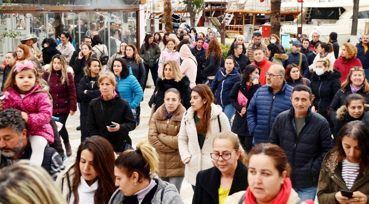 Bodrum’da 750 öğrenci dün gece gelen mesajla şaşkına döndü