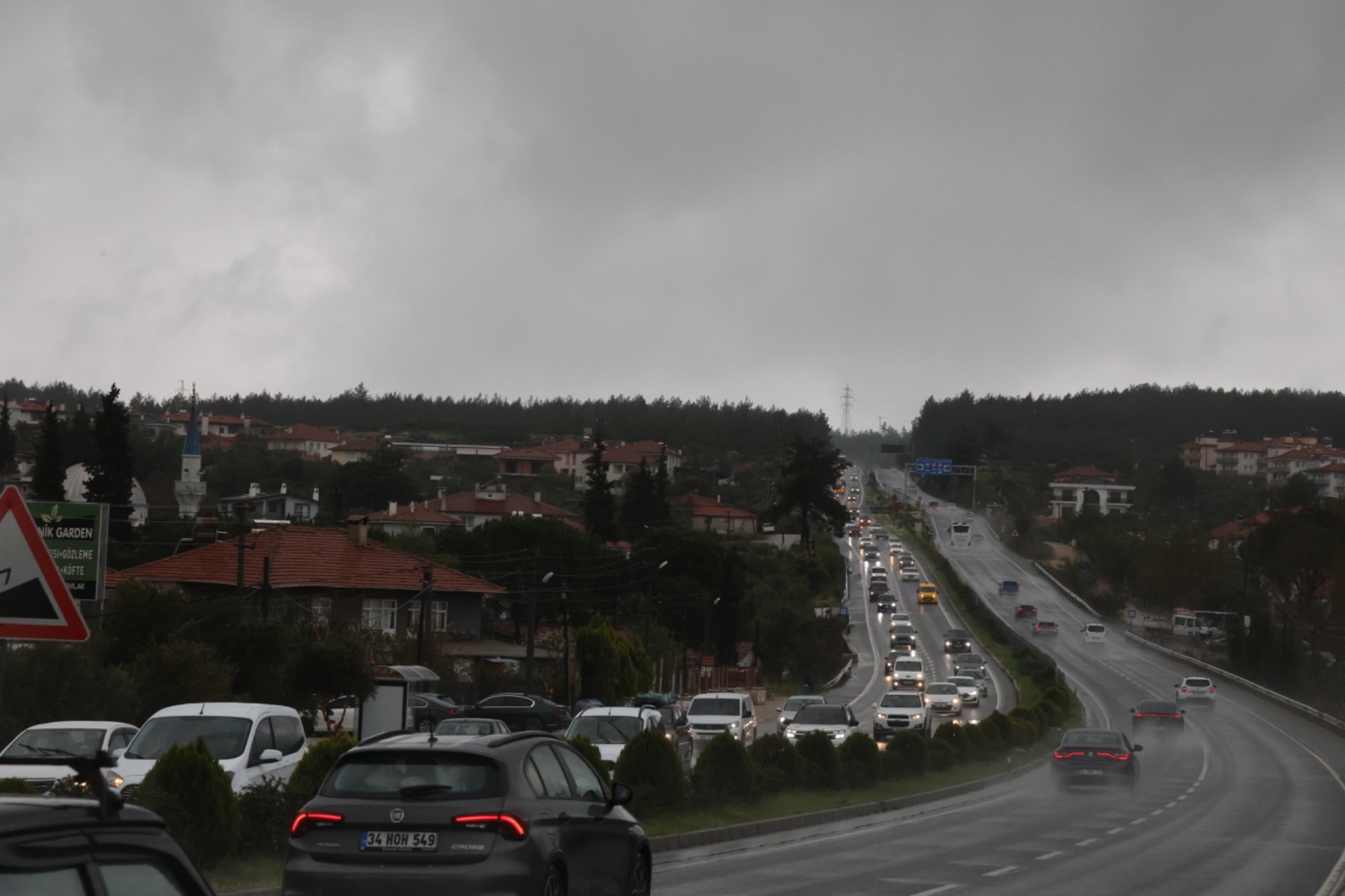 Bayram tatili dönüş yolunda oluşan trafik yoğunluğu çileye döndü