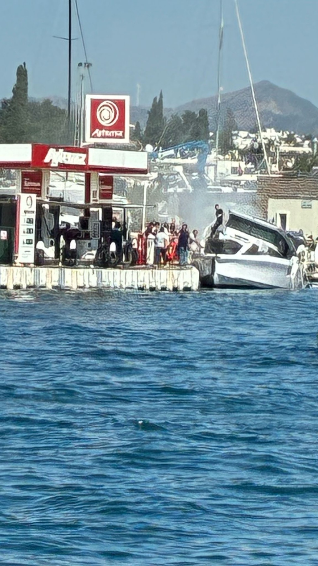 Bodrum’da yakıt ikmali sırasında motoryatta patlama!