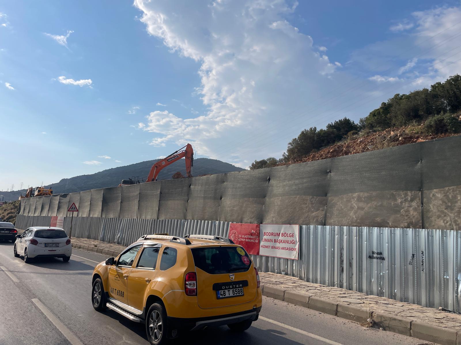 Bodrum’un tek anayoluna bir yük daha: Liman Başkanlığı da aynı hatta! 