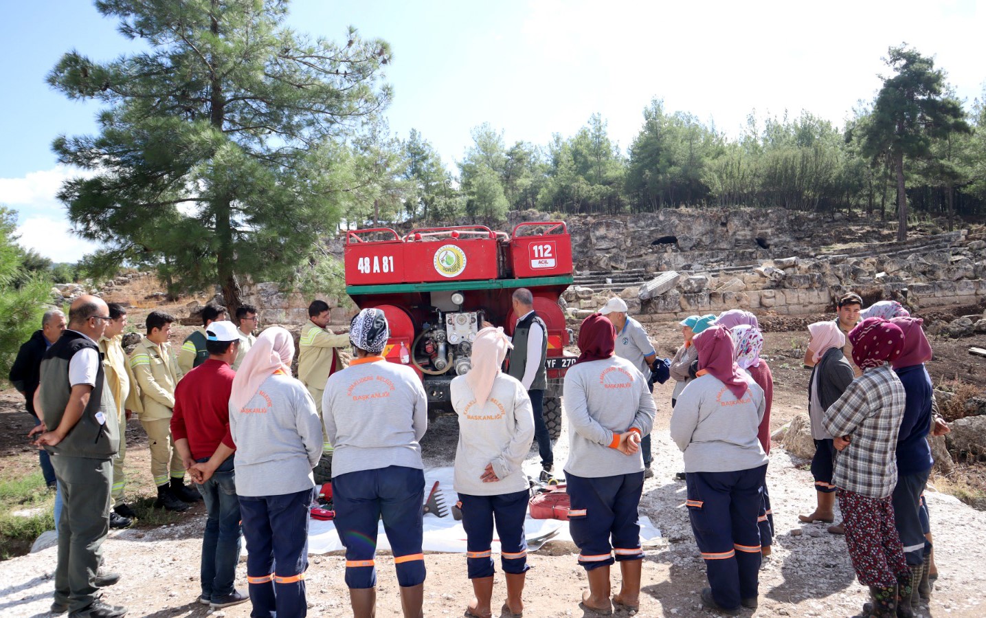 Muğla’da kazı ekiplerine yangın söndürme eğitimi verildi