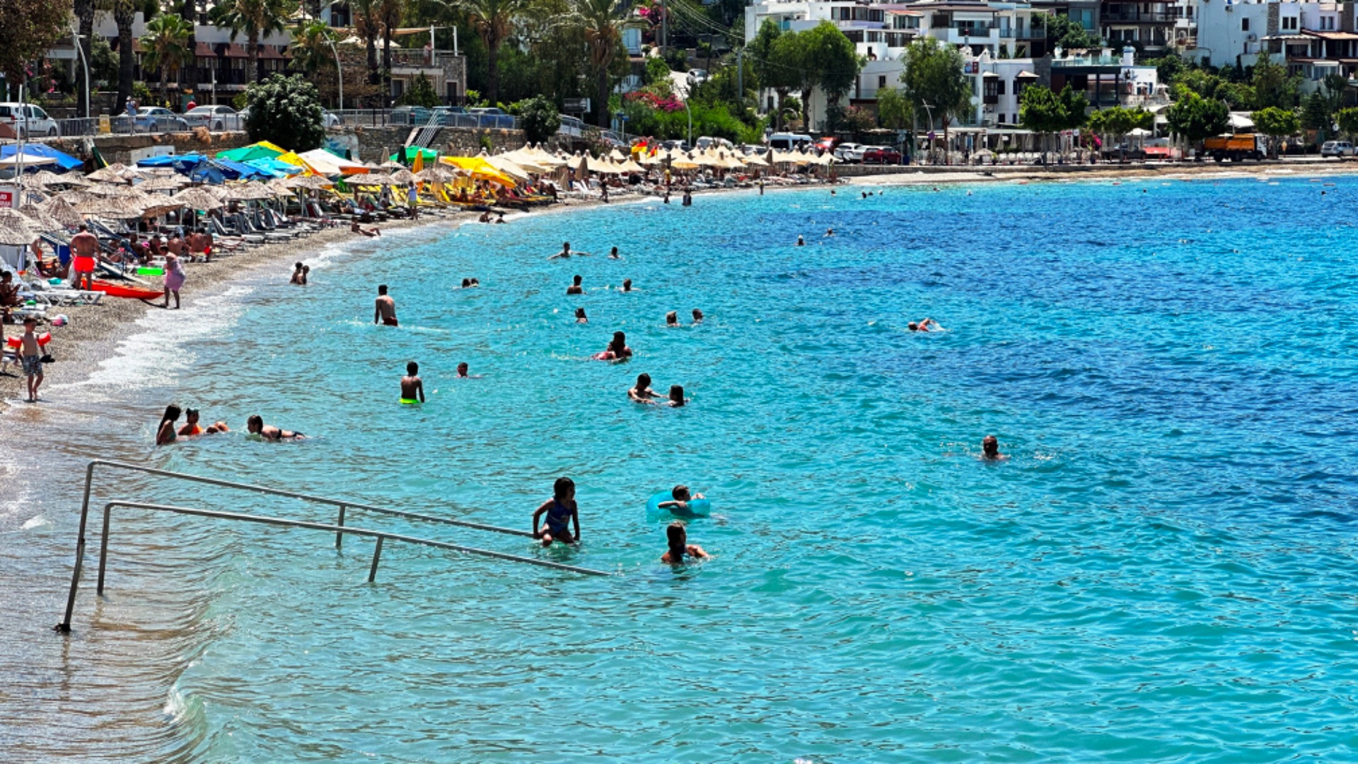 Yerli turistte düşüş, yabancı turistte artış!