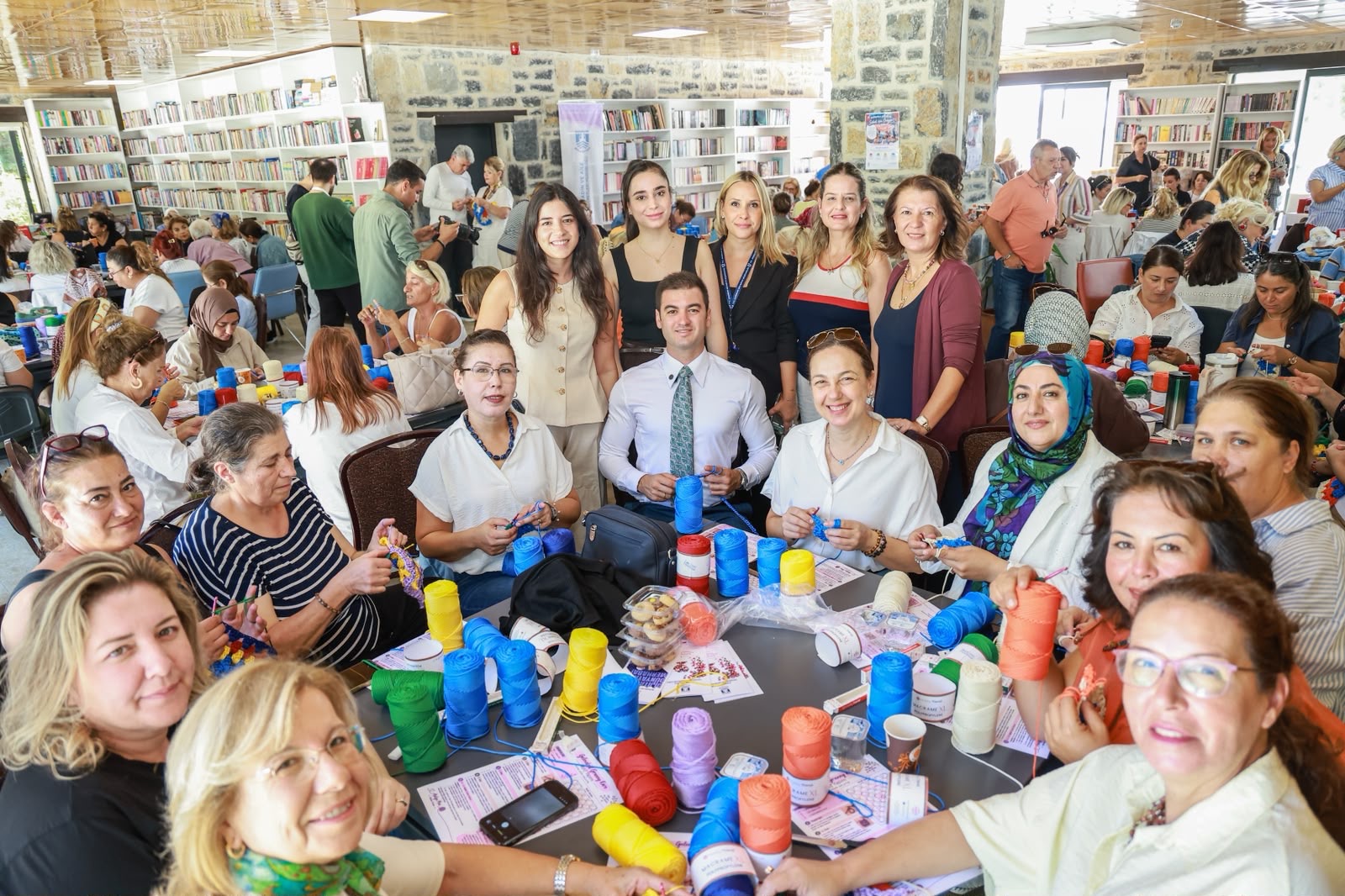 “Bodrumlu Kadınlar Sokak İçin Örüyor” Projesi Başladı