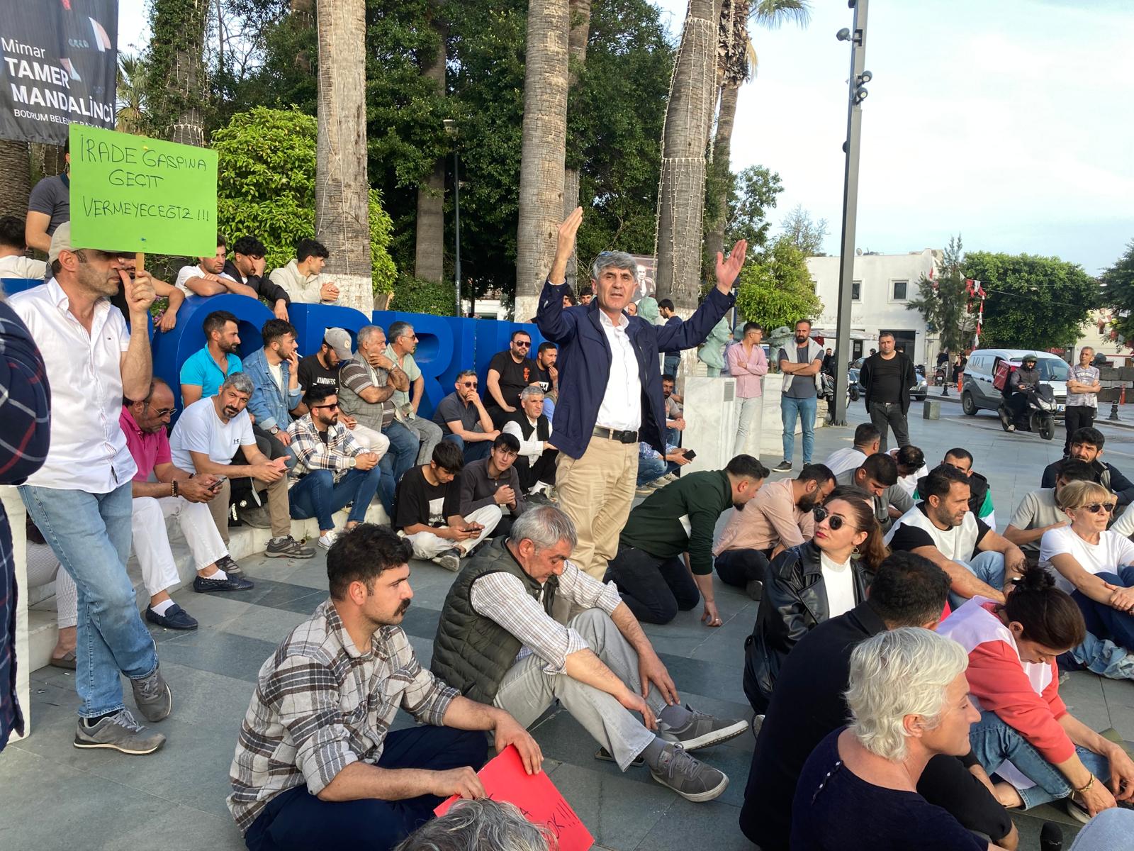 Dem Parti Bodrum: ‘Bu siyasi darbeyi kabul etmeyeceğiz!’
