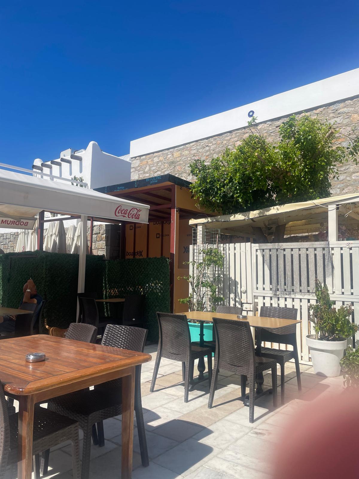 Belediye Kafe içinde ‘Kaçak Kafe!’
