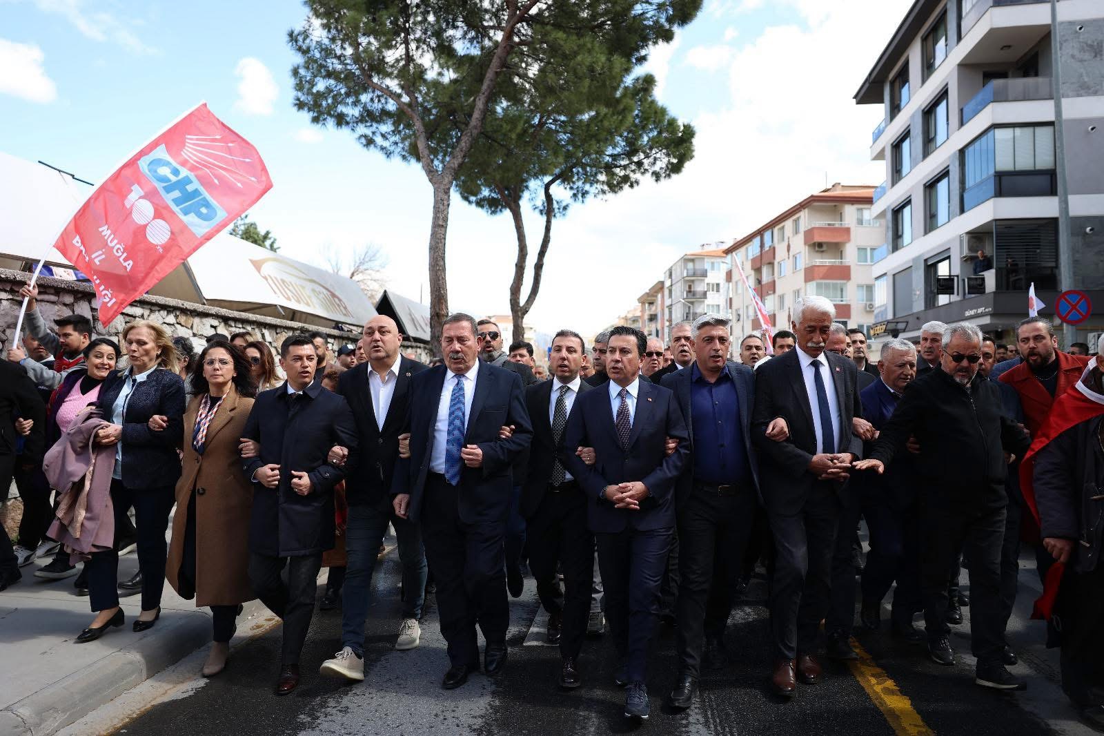 Muğla'da İmamoğlu'nun gözaltına alınmasına karşı protesto: 5 kişi gözaltına alındı