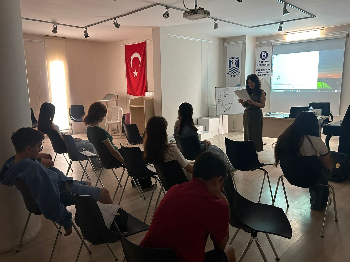 Belediyenin ‘Psikoeğitim Seminerleri’ liseler ile devam etti