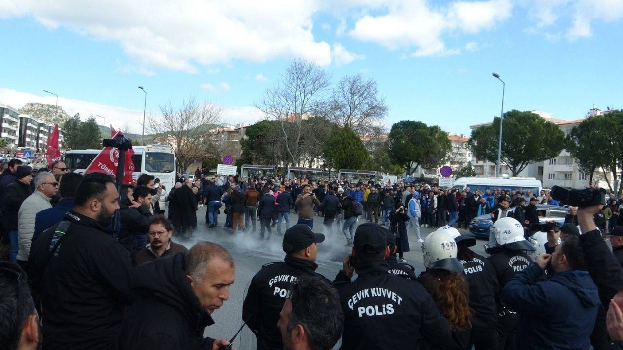 Muğla'da İmamoğlu'nun gözaltına alınmasına karşı protesto: 5 kişi gözaltına alındı