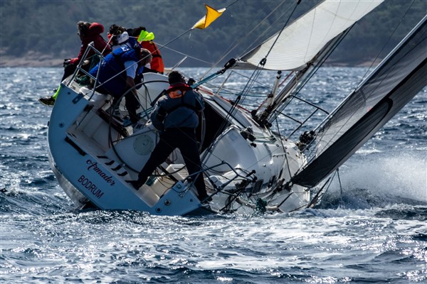 SCHÜCO-BAYK KIŞ TROFESİ 6'NCI AYAK YELKEN YARIŞLARI BAŞLADI 