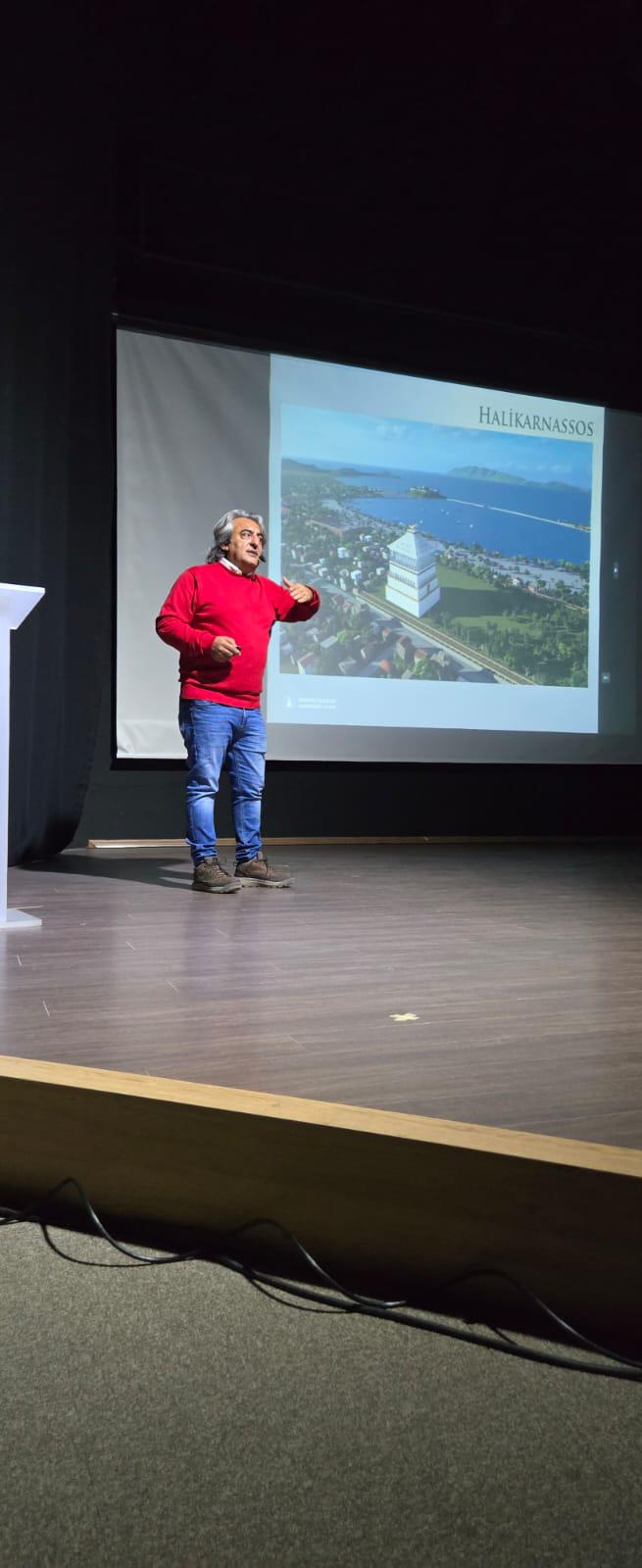 Akademia Vakfı Başkanı Özay Kartal’dan ‘Antik Halikarnassos’a Yolculuk’ Konferansı 