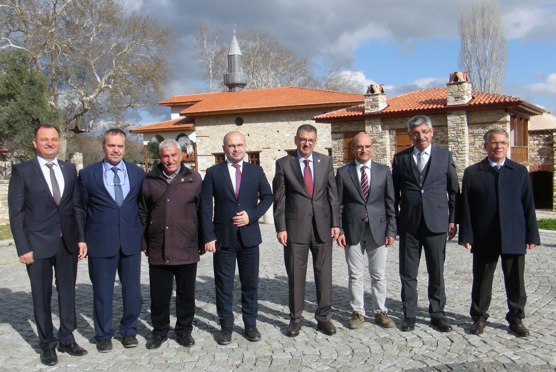 Vali Tavlı, MSKÜ ve Denizli PAÜ rektörleri Stratonikeia’da incelemelerde bulundu