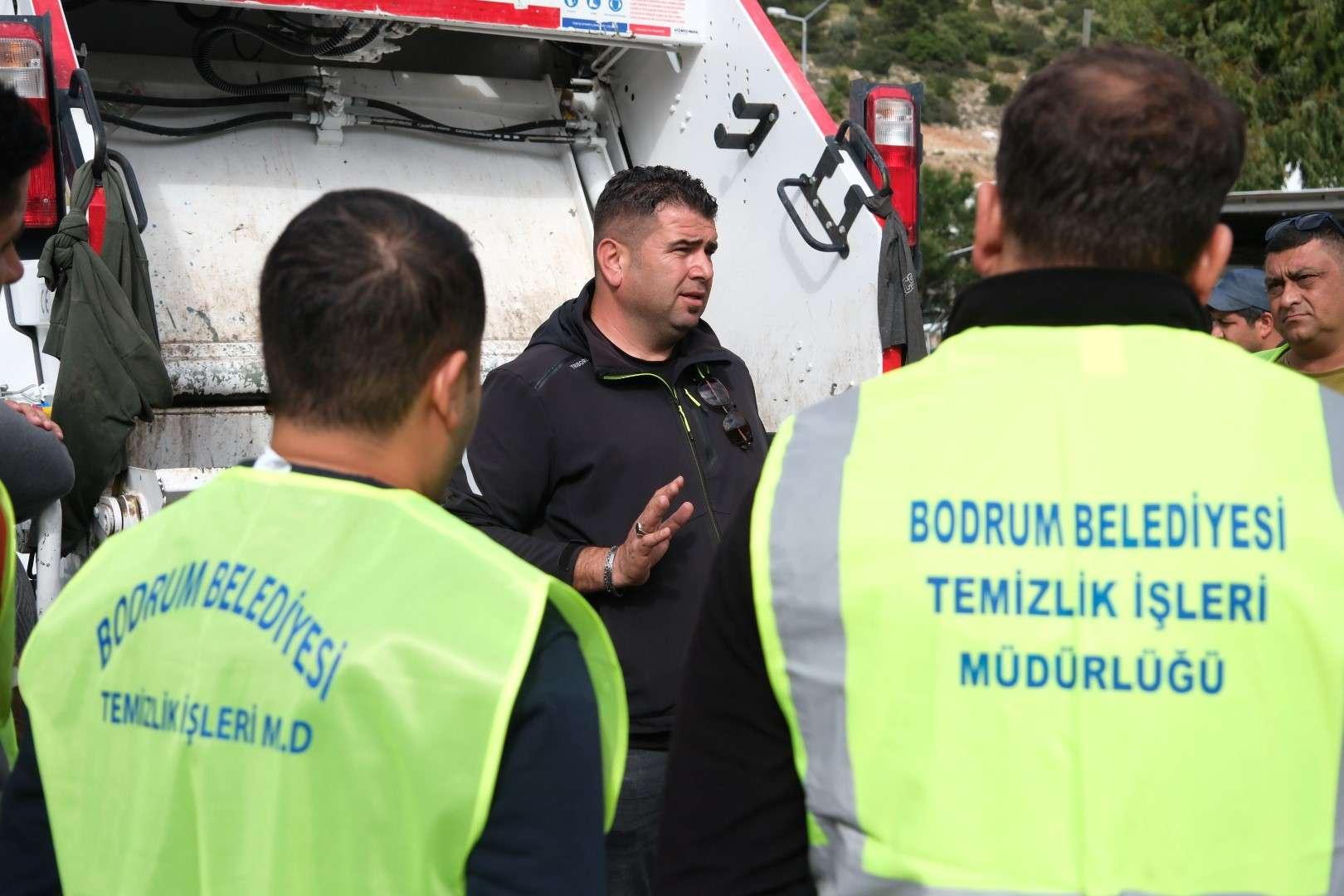 Belediyede yeni temizlik personelleri göreve başladı 