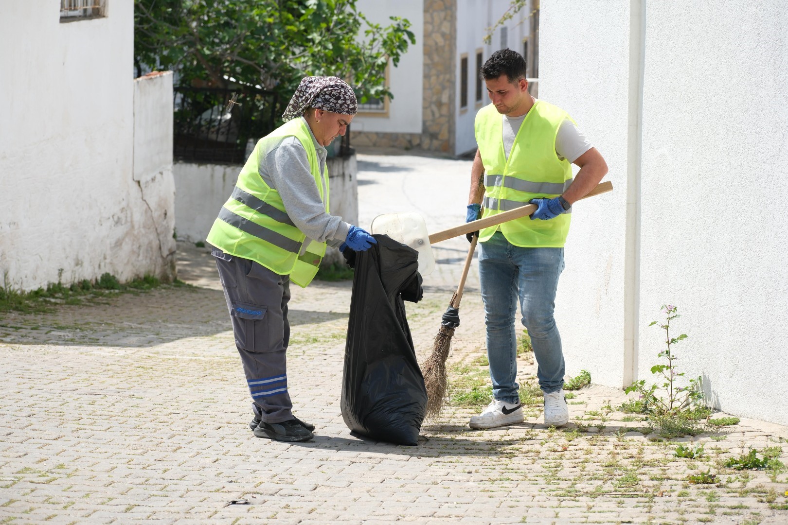 Bodrum'da yaz öncesi çevre temizliği