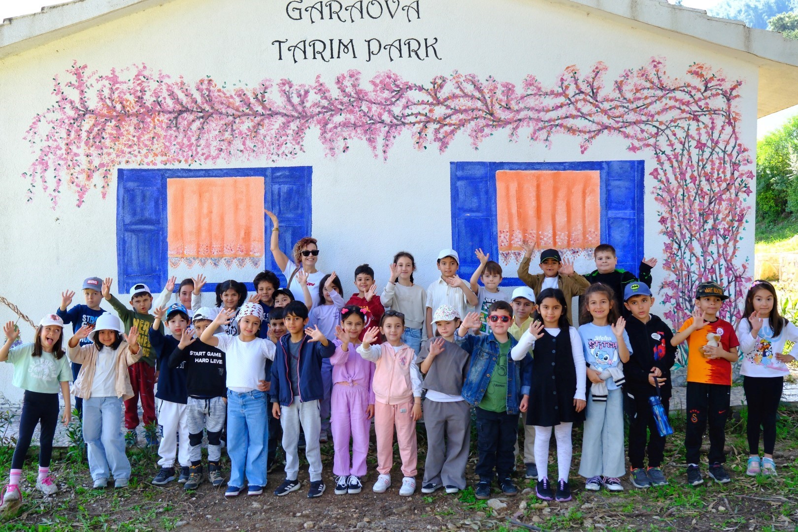 Birinci sınıf öğrencileri tarımla tanıştı